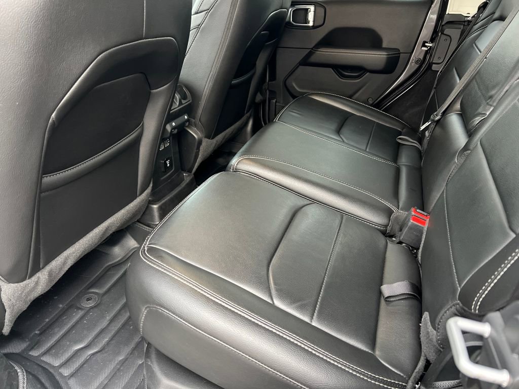 Used 2021 Jeep Wrangler Unlimited Sahara w/ Cold Weather Group image 11