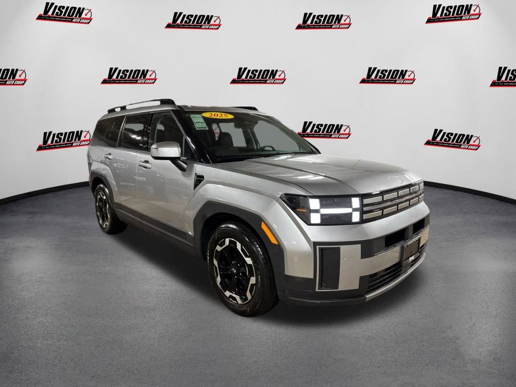 Used 2025 Hyundai Santa Fe SEL image 3