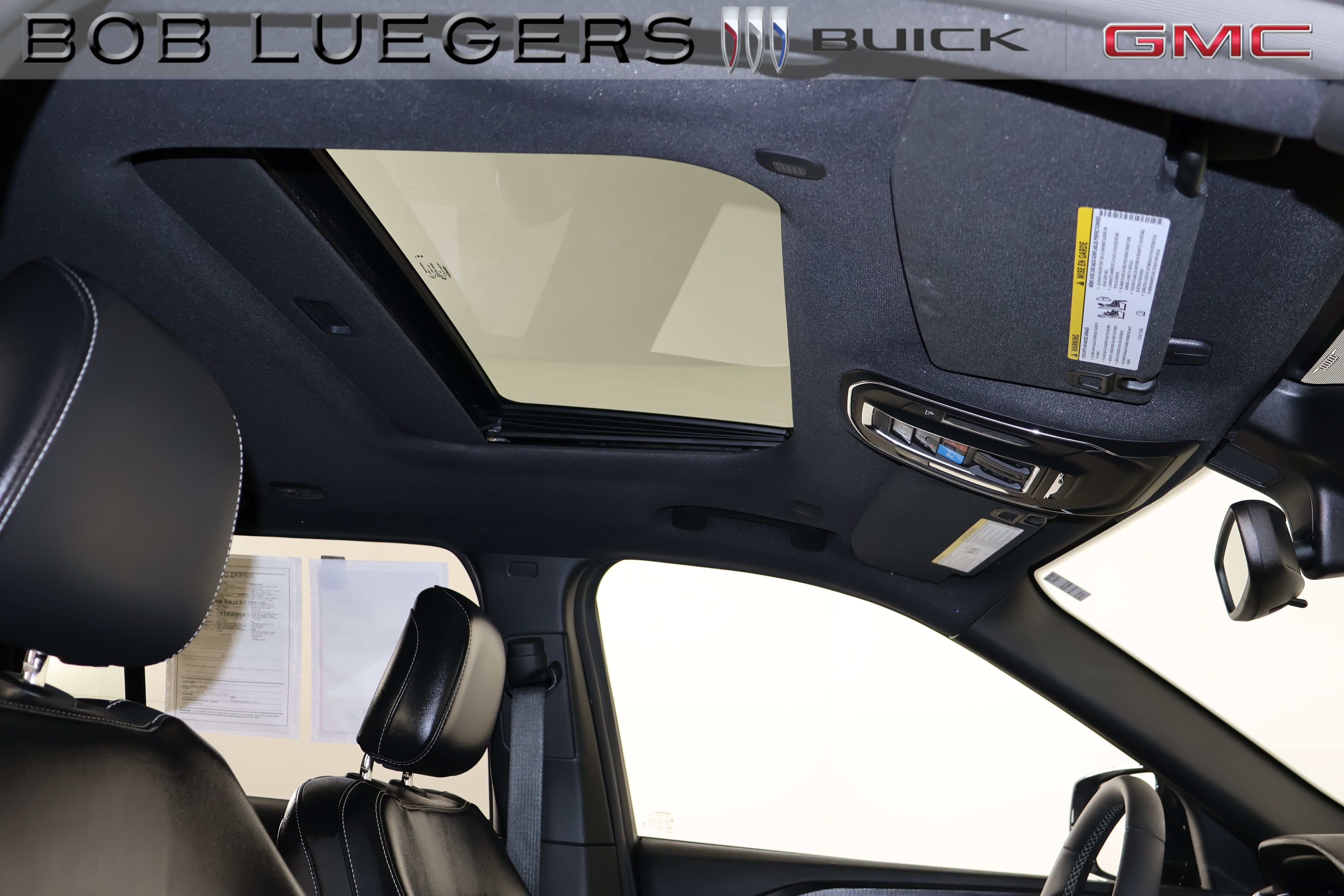Used 2023 Jeep Grand Cherokee Altitude AWD/4WD image 21