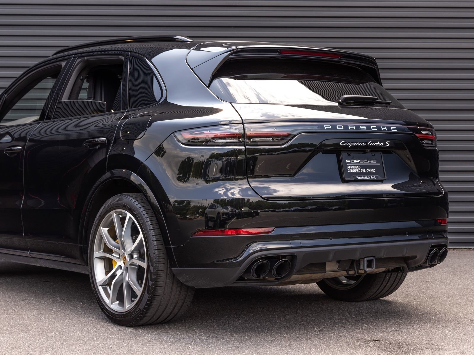 Certified 2023 Porsche Cayenne Turbo S AWD/4WD image 11