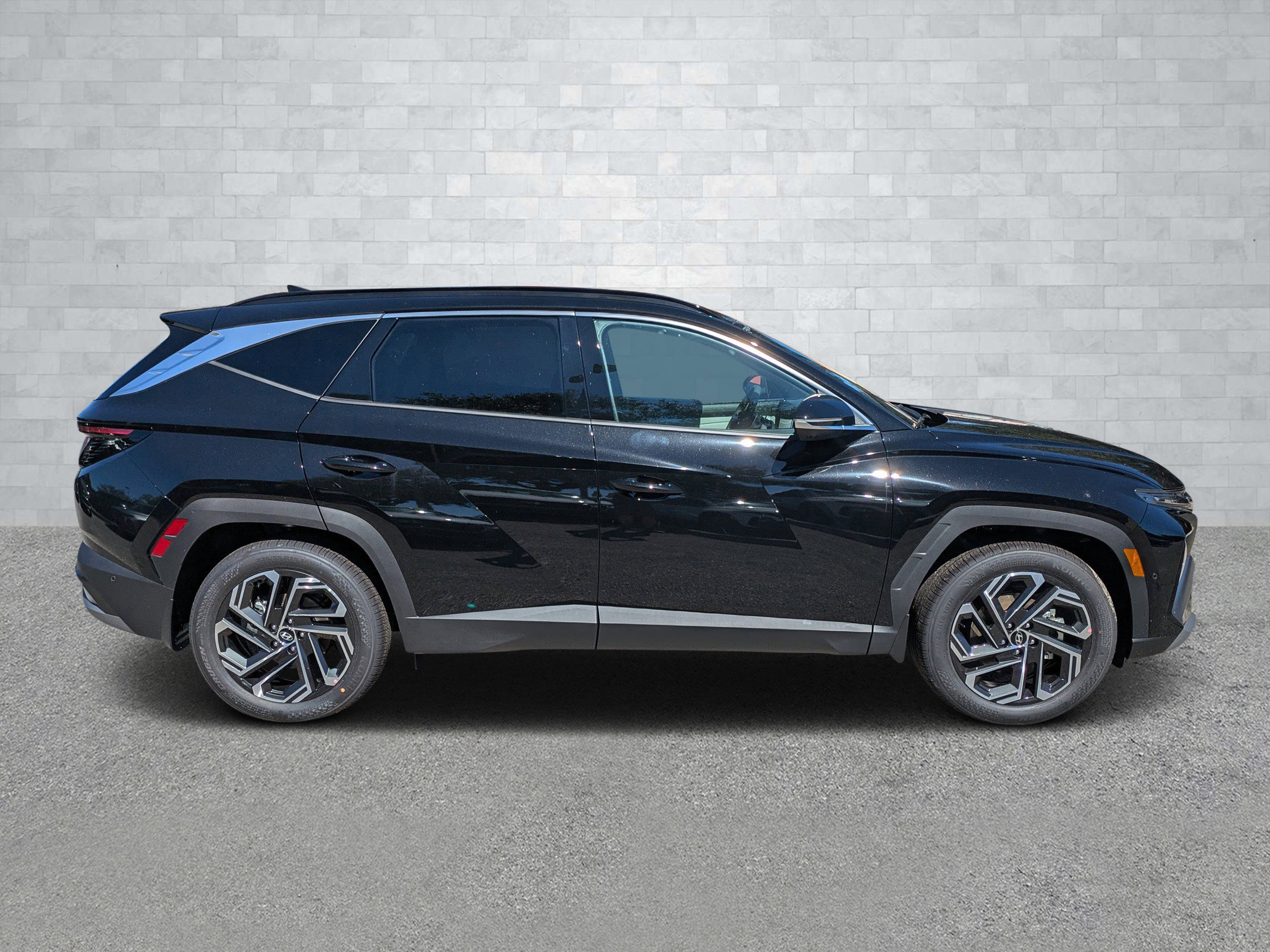 New 2026 Hyundai Tucson Limited image 4
