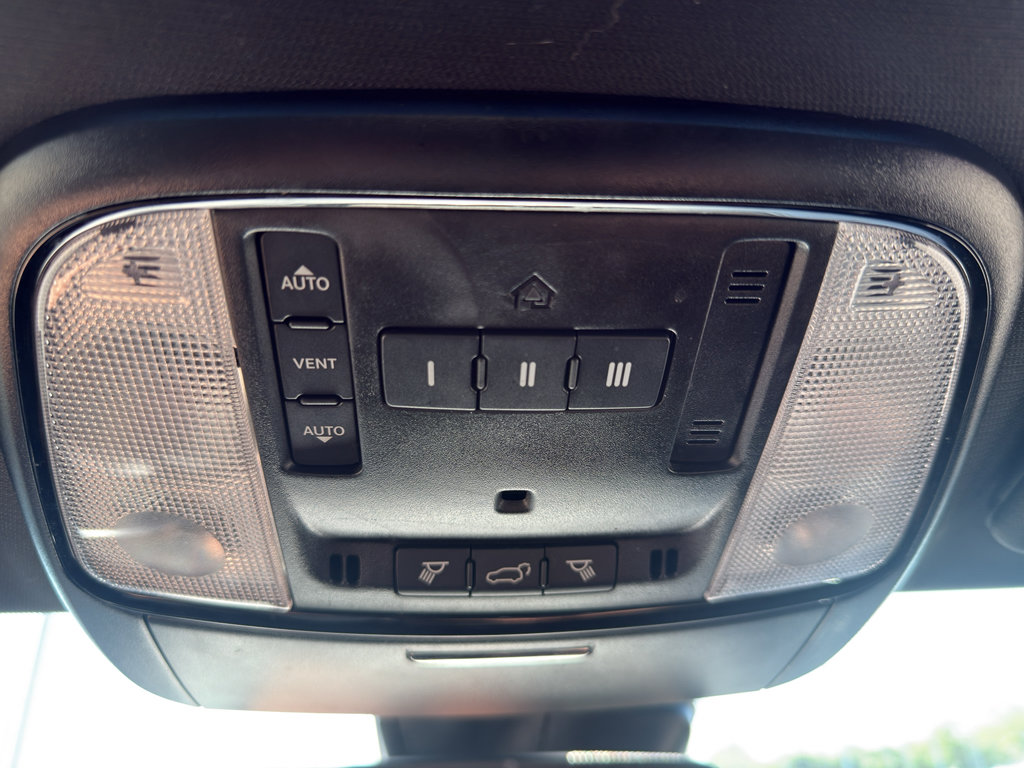 Used 2024 Dodge Durango R/T AWD/4WD image 24