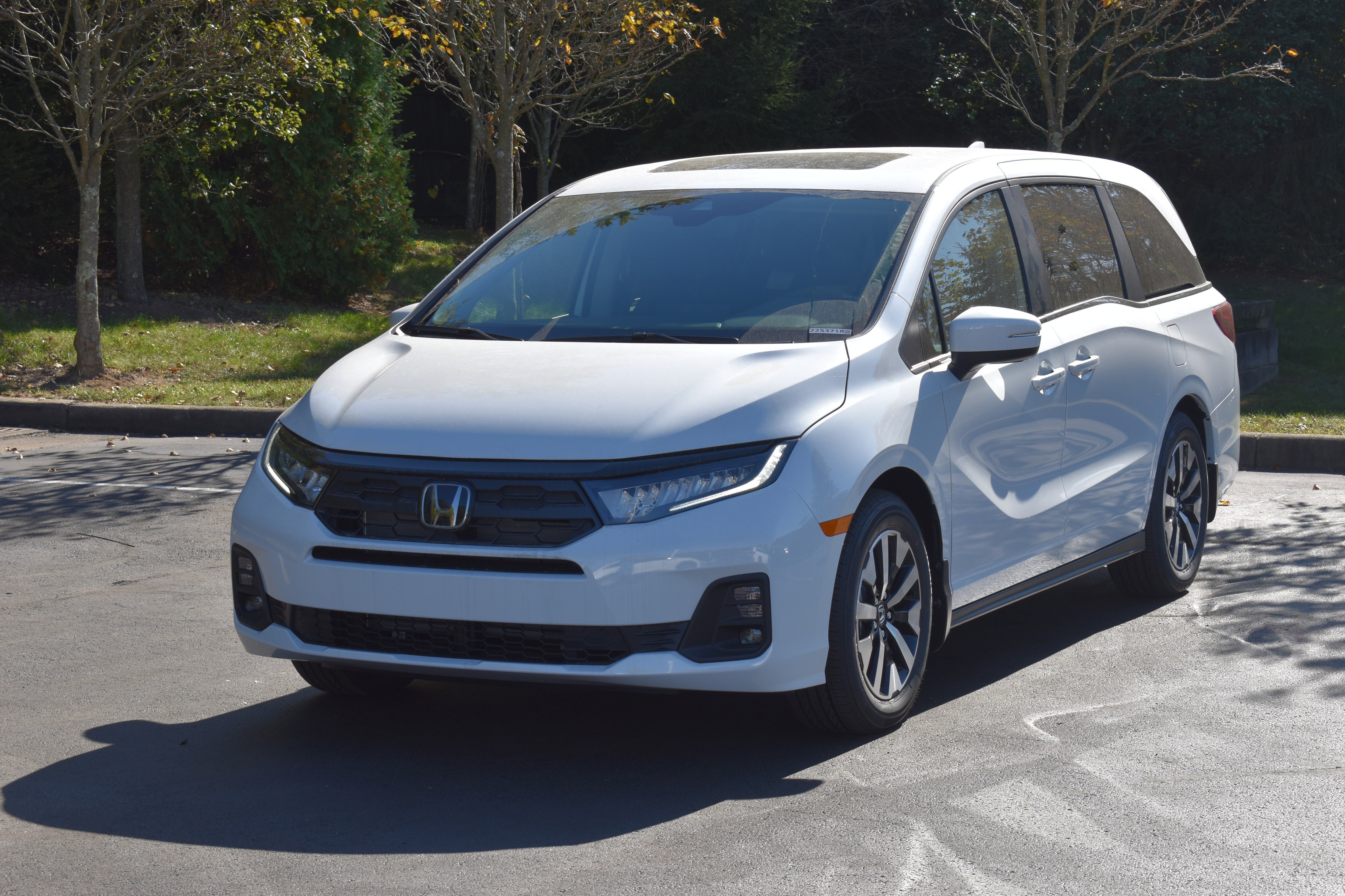 New 2026 Honda Odyssey EX-L image 3