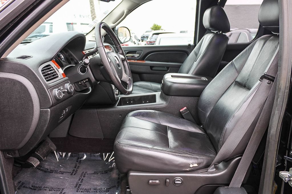 Used 2011 GMC Sierra 1500 SLT w/ SLT Convenience Package AWD/4WD image 17