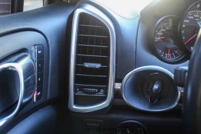 Used 2012 Porsche Cayenne Turbo AWD/4WD image 51