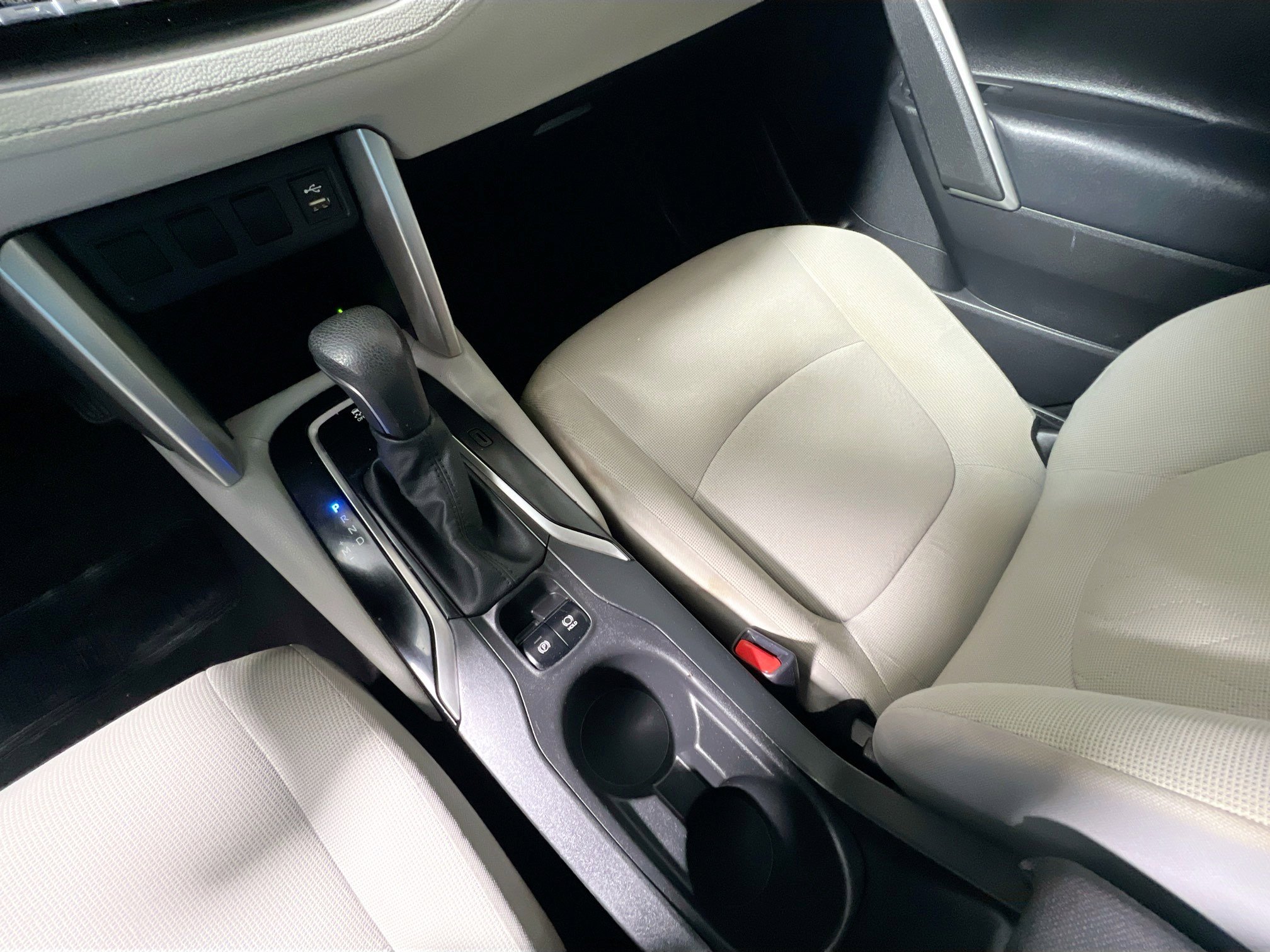 Used 2022 Toyota Corolla Cross LE image 26