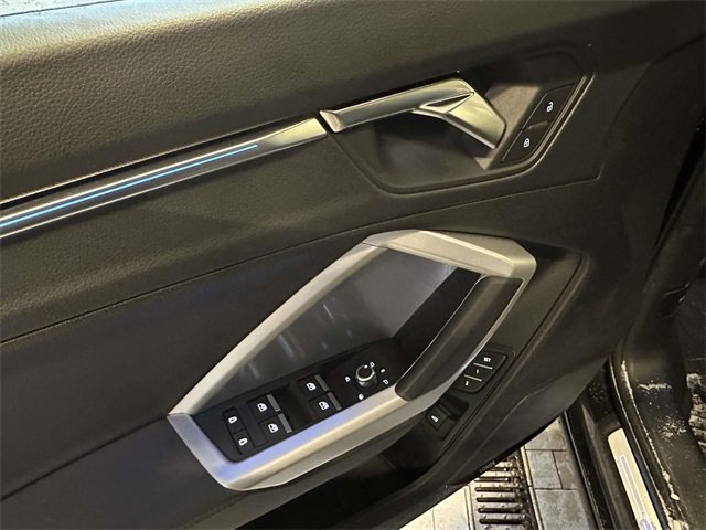 Certified 2025 Audi Q3 2.0T Premium Plus w/ Premium Plus Package image 21