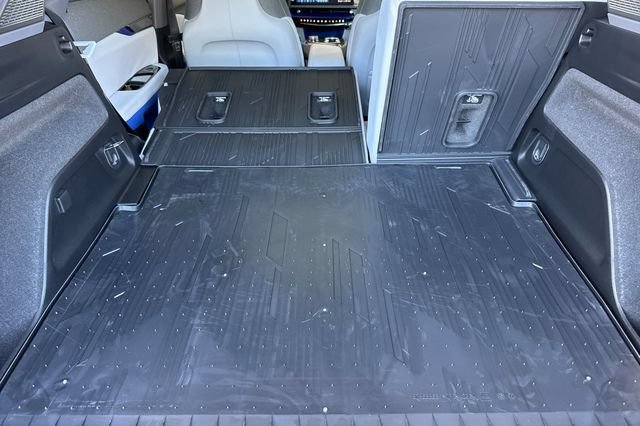 New 2026 Cadillac Optiq Sport 1 w/ LPO, Floor Liner Package AWD/4WD image 15