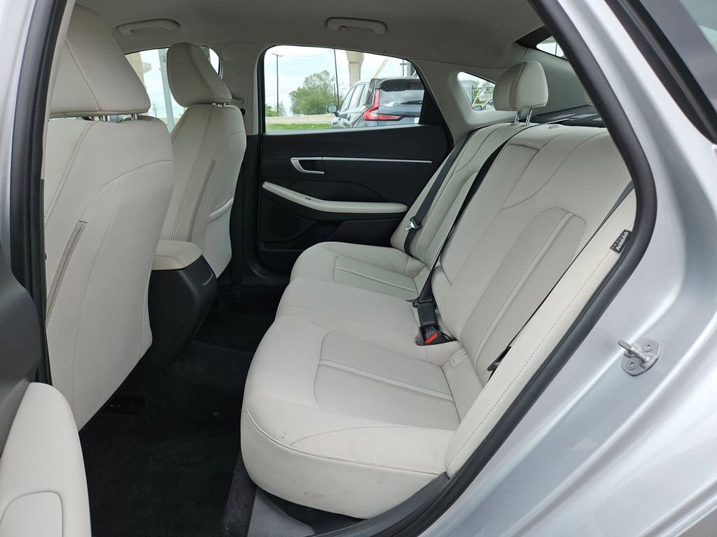Used 2025 Hyundai Sonata SEL FWD image 17