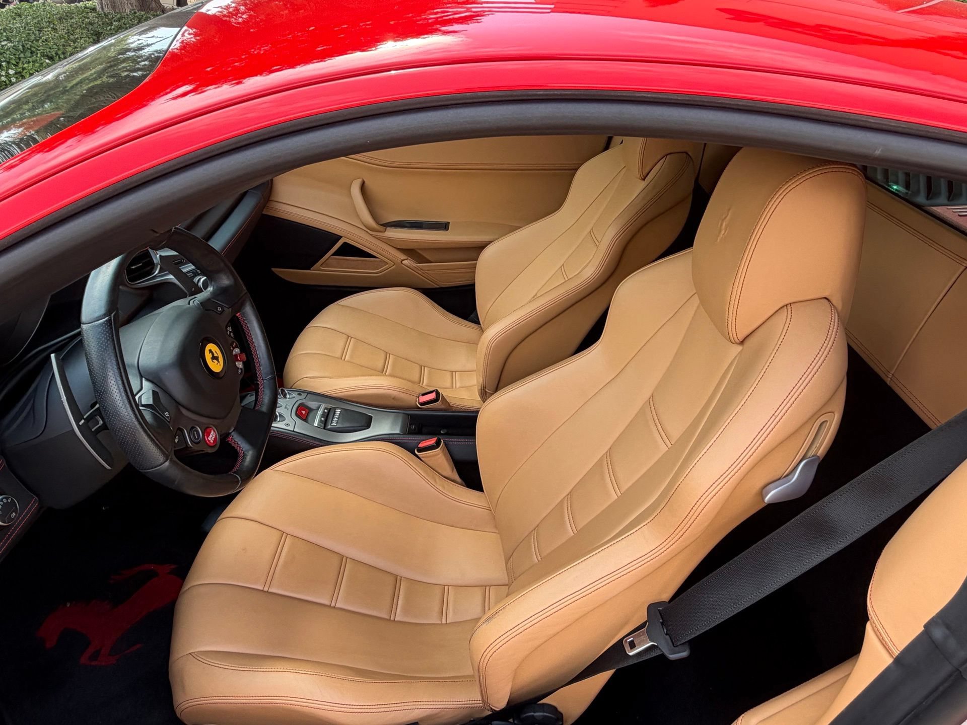 Used 2014 Ferrari 458 Italia Coupe RWD image 8