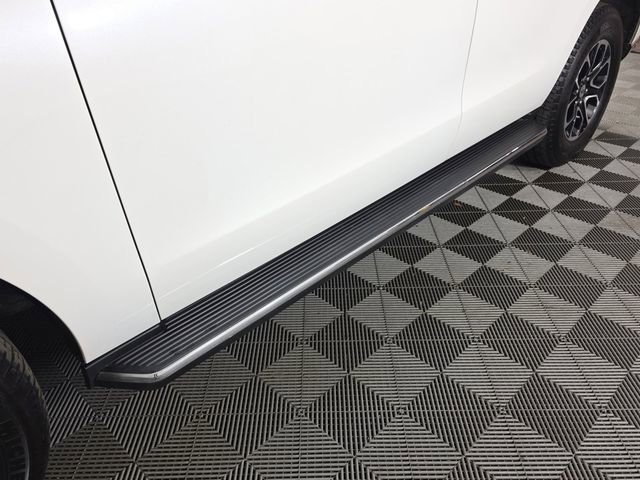 Certified 2023 Ford Expedition XLT image 9