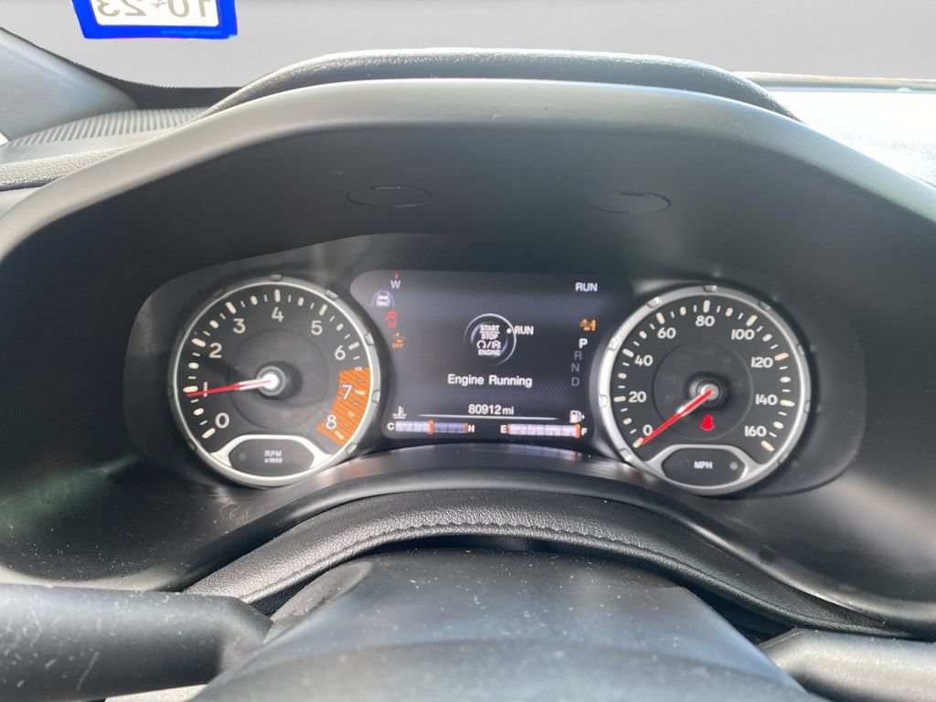 Used 2021 Jeep Renegade Latitude FWD image 20