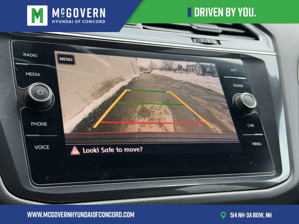 Used 2020 Volkswagen Tiguan SE R-Line w/ 3rd Row Seat Package image 7