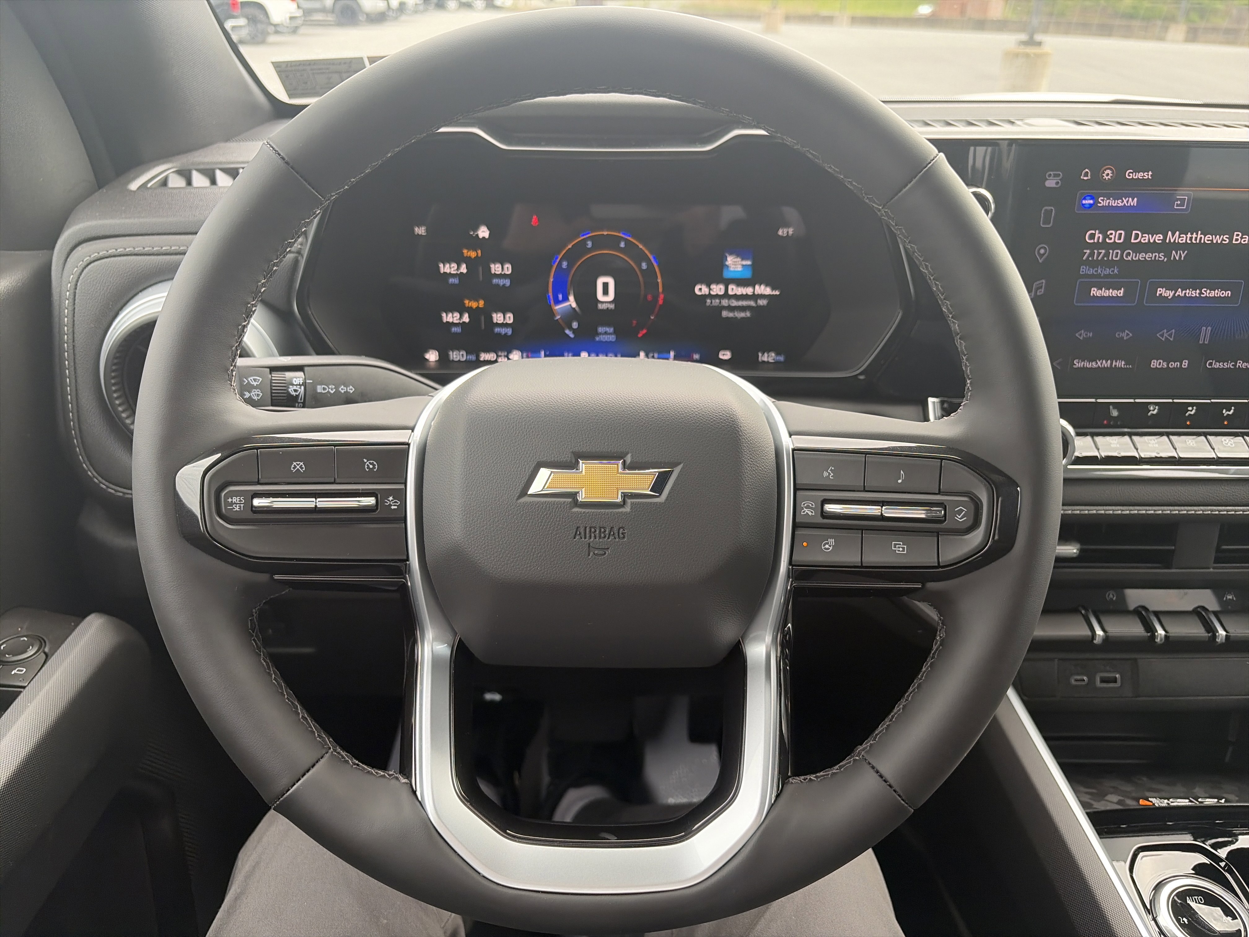 New 2026 Chevrolet Colorado LT w/ LT Convenience Package AWD/4WD image 17