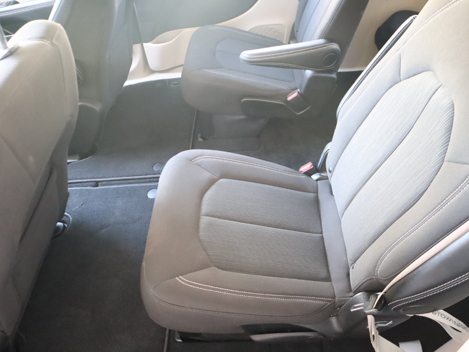 Used 2024 Chrysler Voyager LX FWD image 44