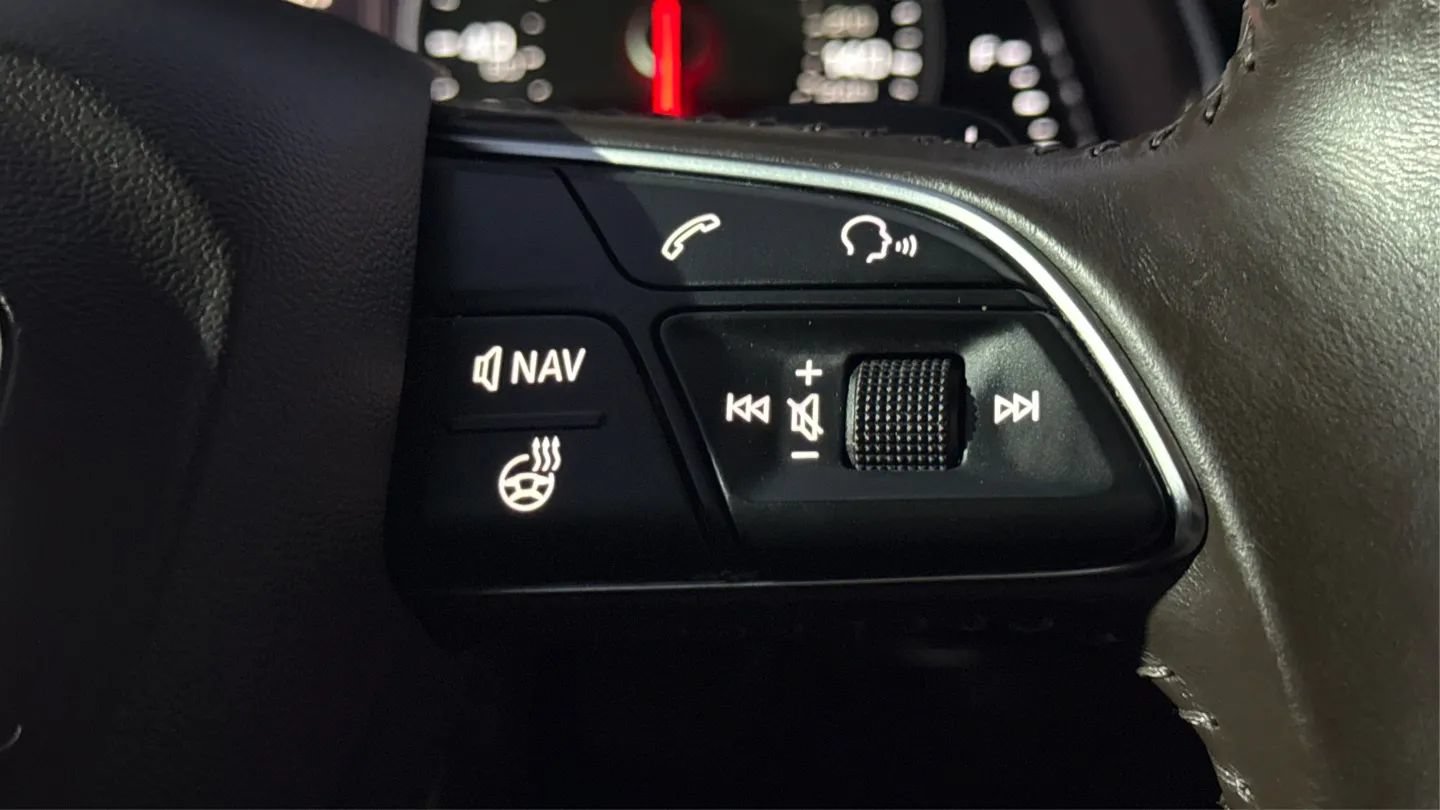 Used 2019 Audi Q7 3.0T Premium w/ Cold Weather Package AWD/4WD image 27