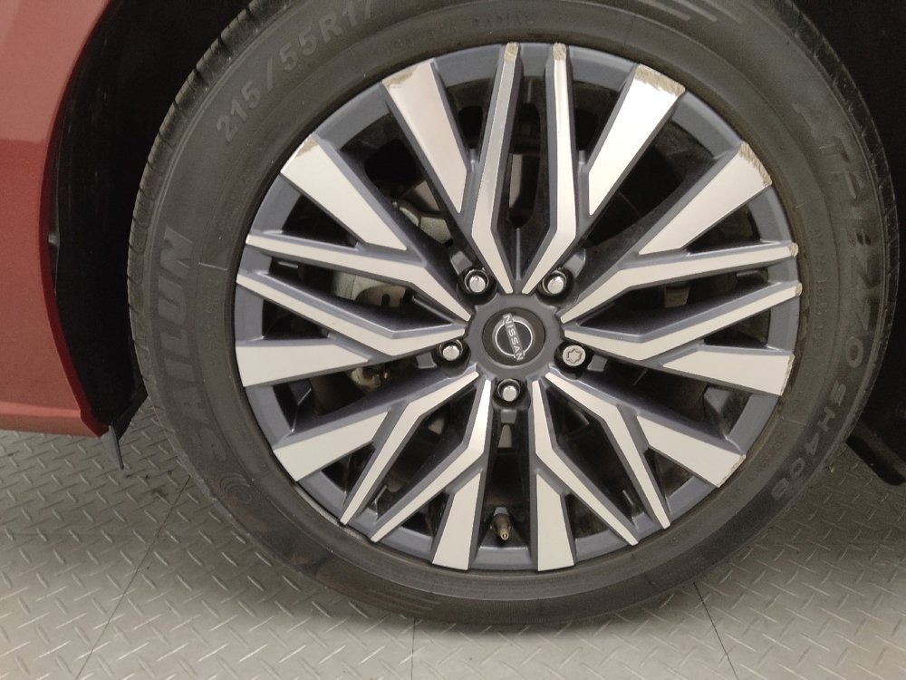 Used 2023 Nissan Altima 2.5 SV image 31