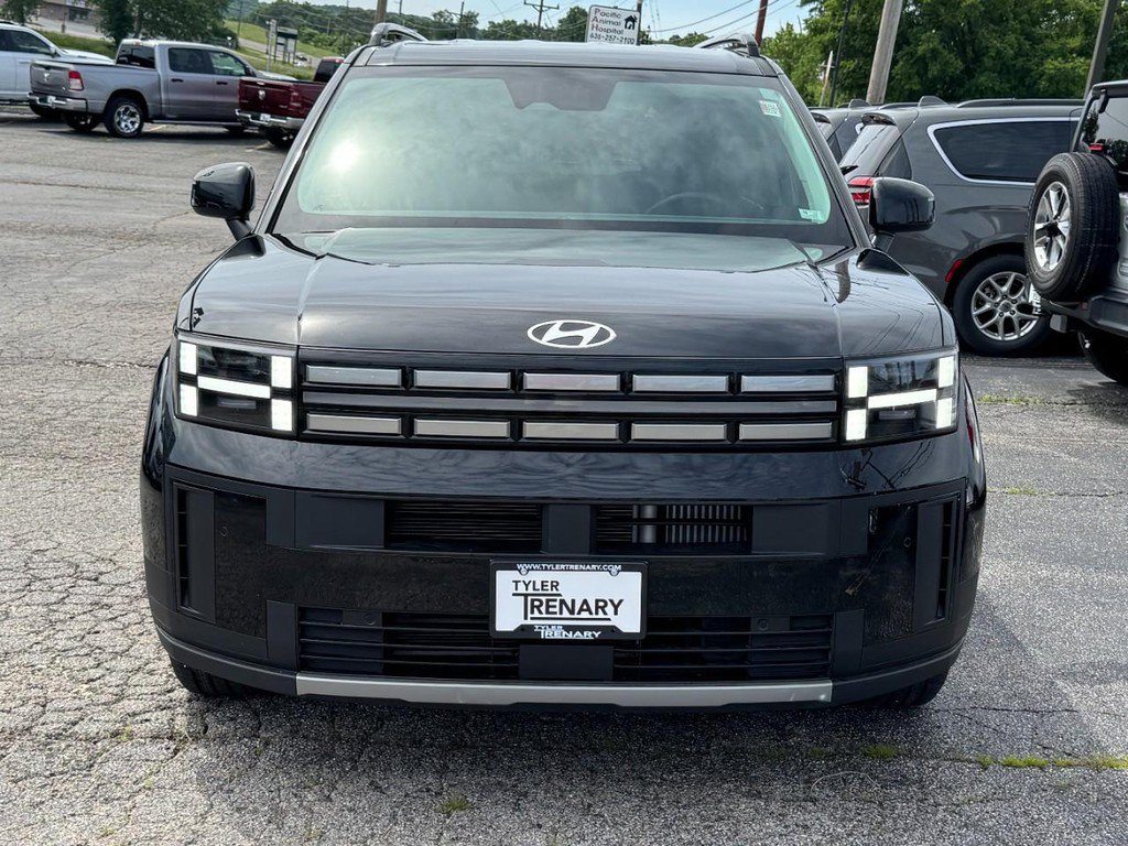 Used 2025 Hyundai Santa Fe SEL FWD image 11