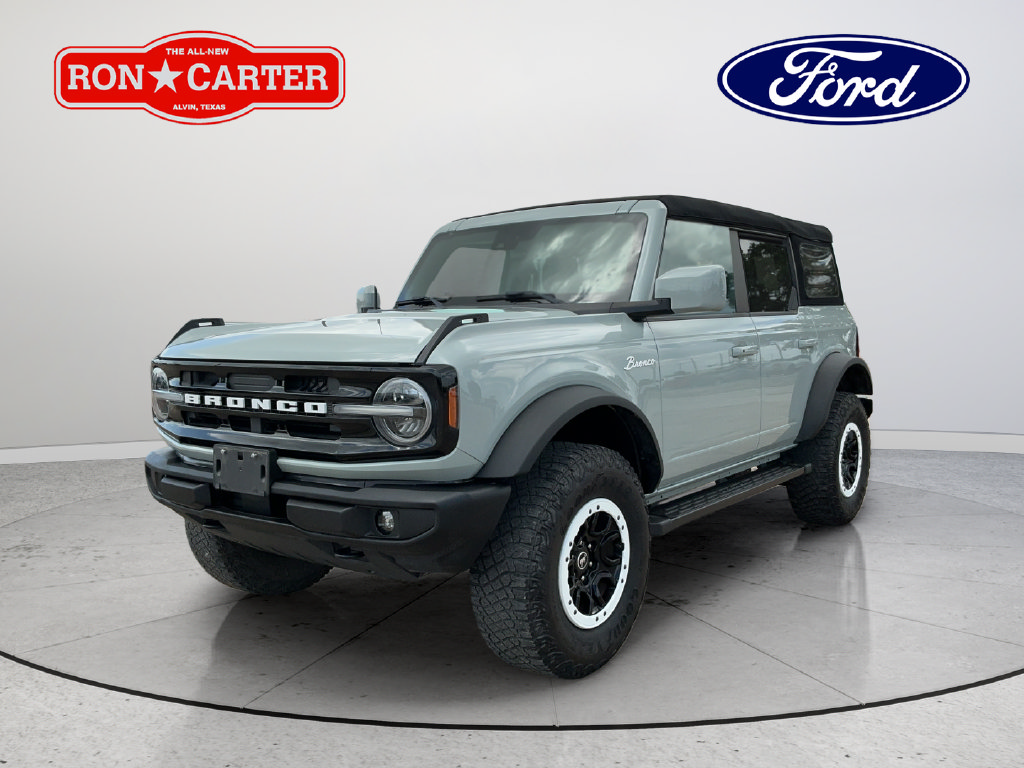 Certified 2023 Ford Bronco Outer Banks w/ Sasquatch Package AWD/4WD image 3