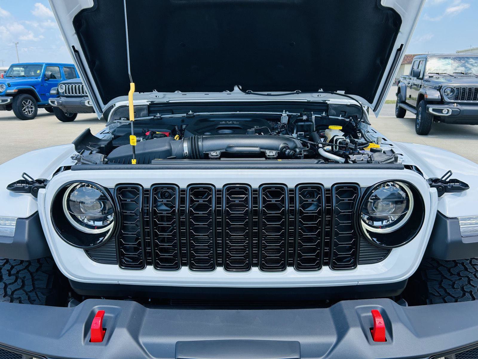 New 2026 Jeep Wrangler Unlimited Sport w/ Dual Top Group AWD/4WD image 41