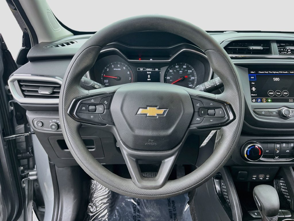 Used 2023 Chevrolet TrailBlazer LS FWD image 11