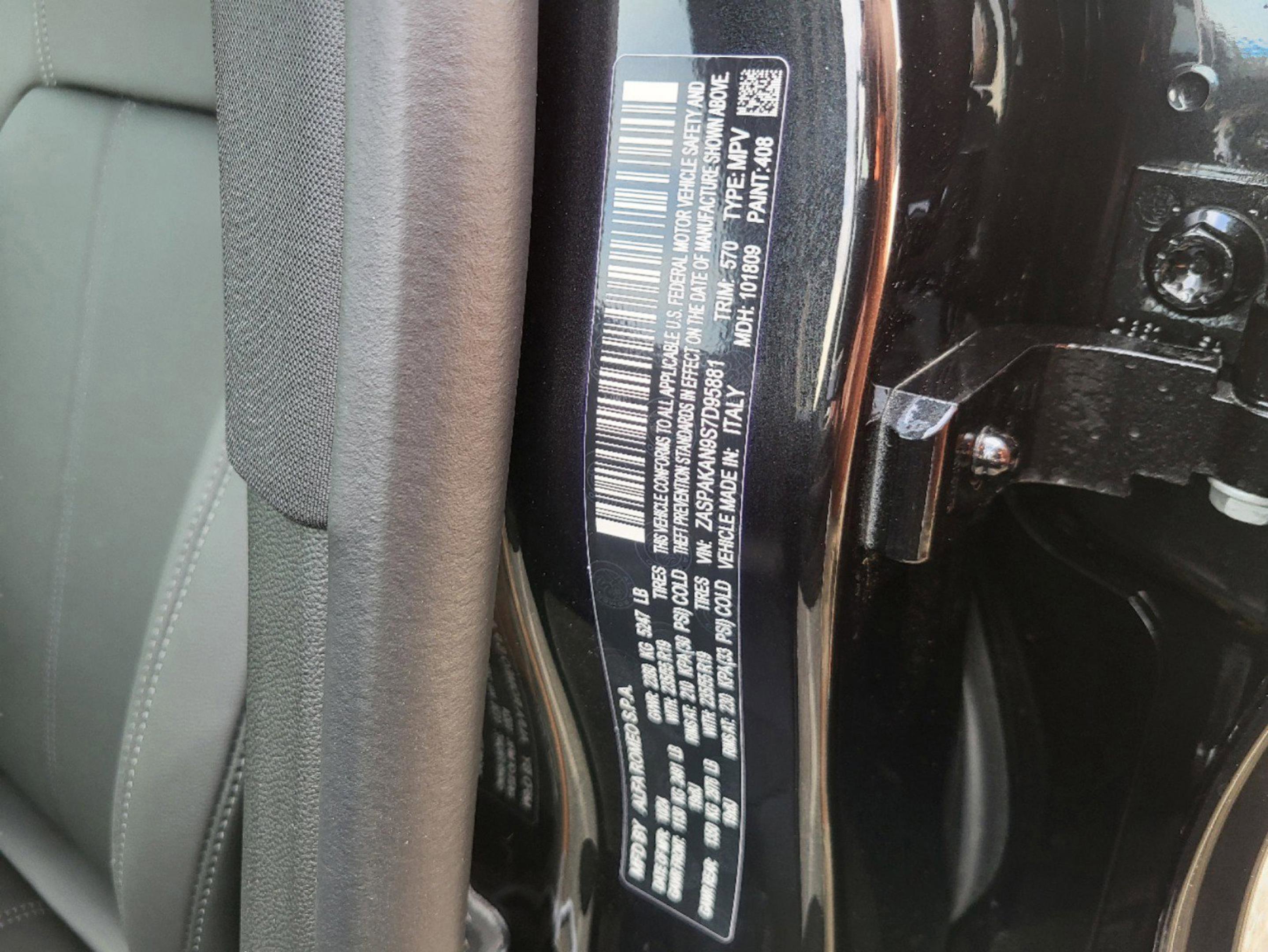 New 2025 Alfa Romeo Stelvio Sprint AWD/4WD image 43