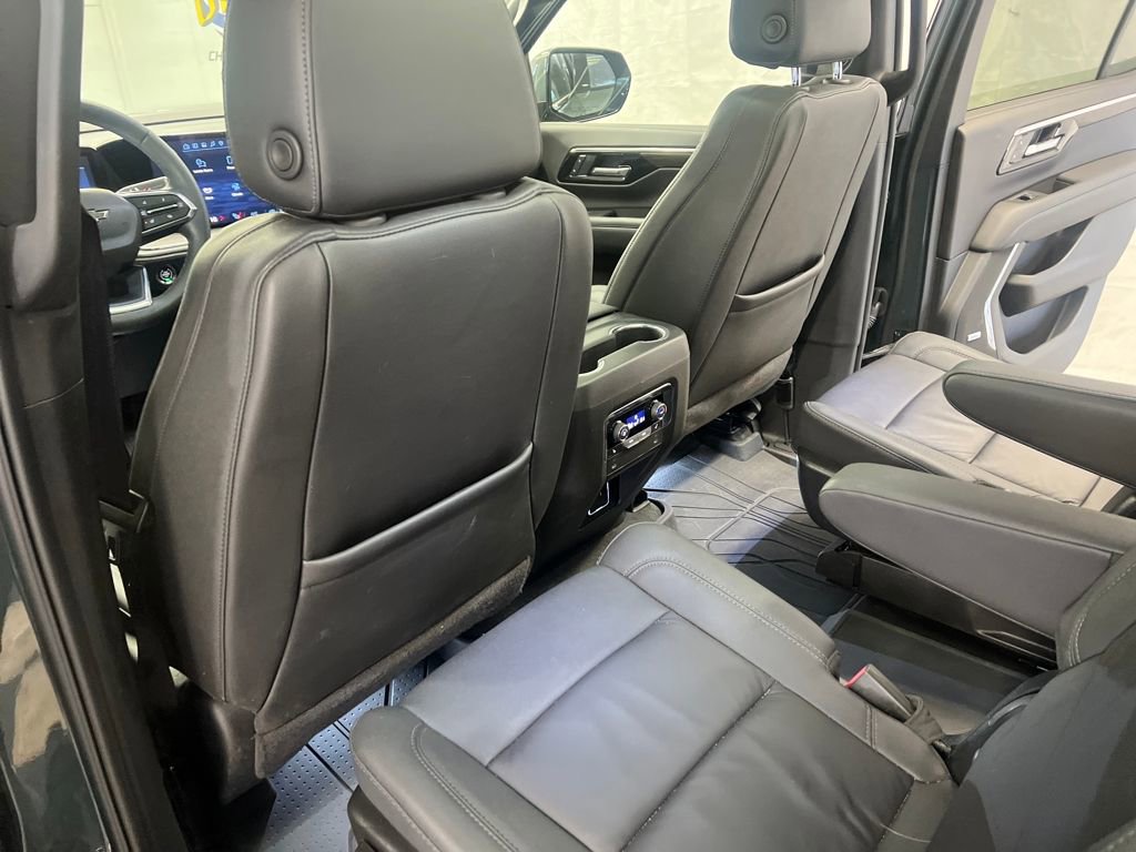 Used 2025 Chevrolet Tahoe Z71 w/ Comfort Package image 46