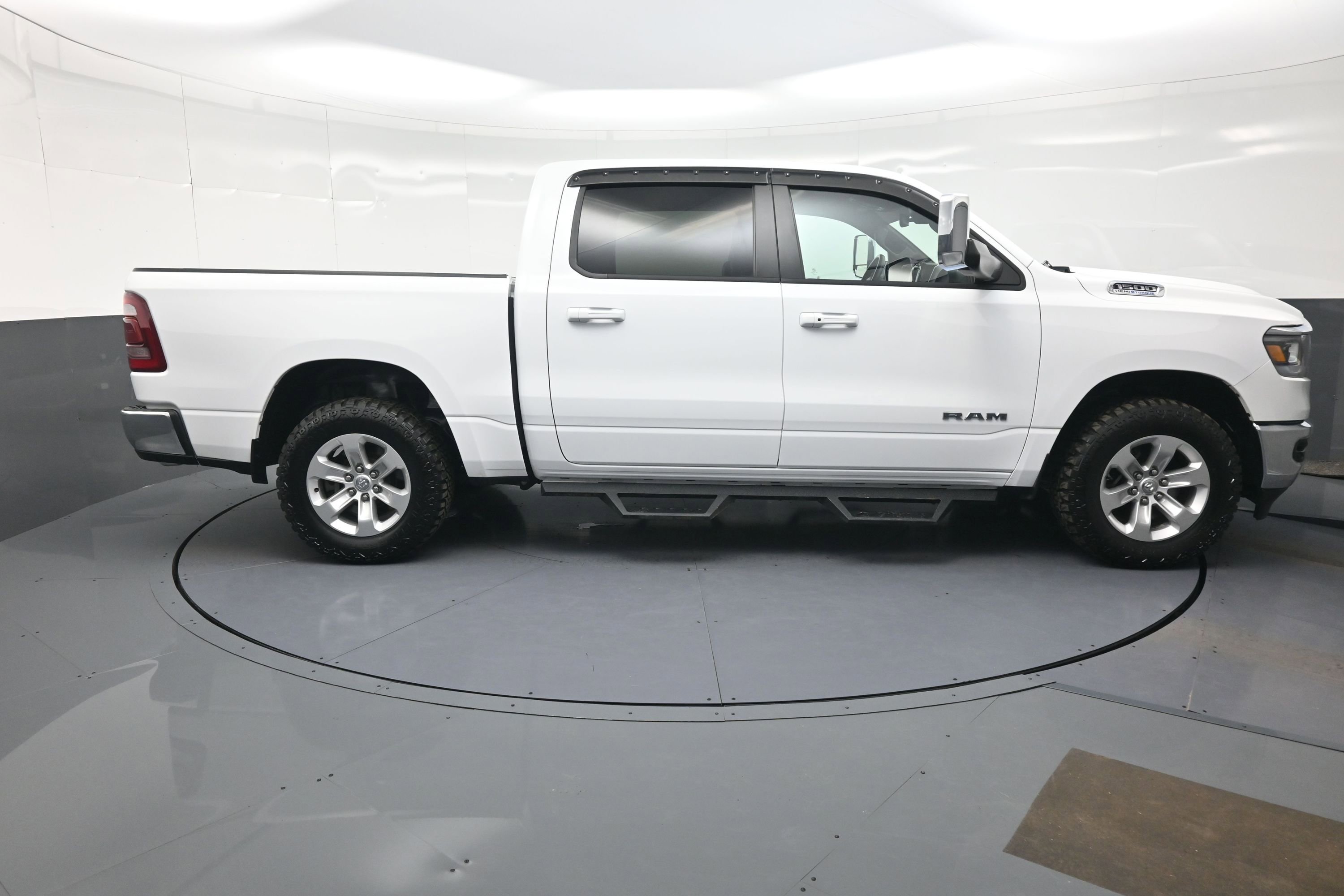Used 2023 RAM 1500 Laramie image 2