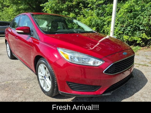 Used 2015 Ford Focus SE FWD image 2