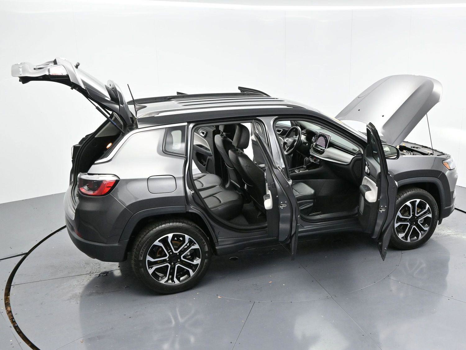 Used 2022 Jeep Compass Limited image 39