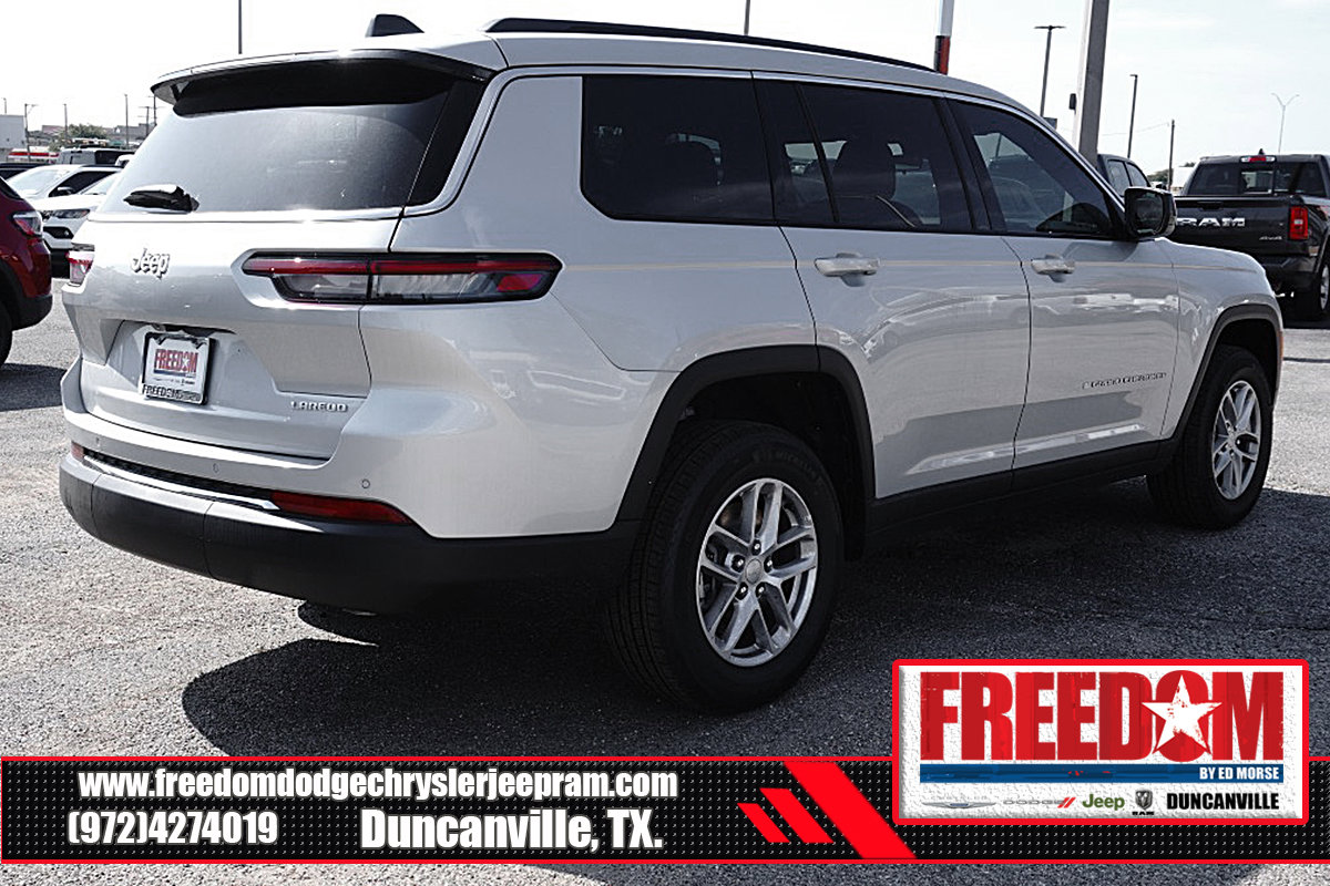 New 2025 Jeep Grand Cherokee L Laredo RWD image 5