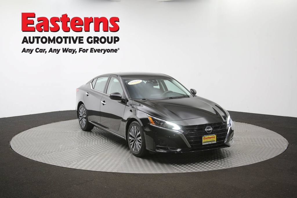 Used 2023 Nissan Altima 2.5 SV FWD image 49
