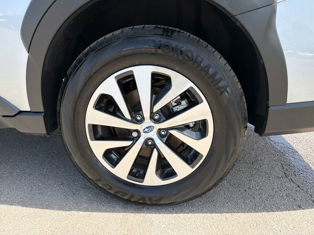 Used 2025 Subaru Outback Premium image 26