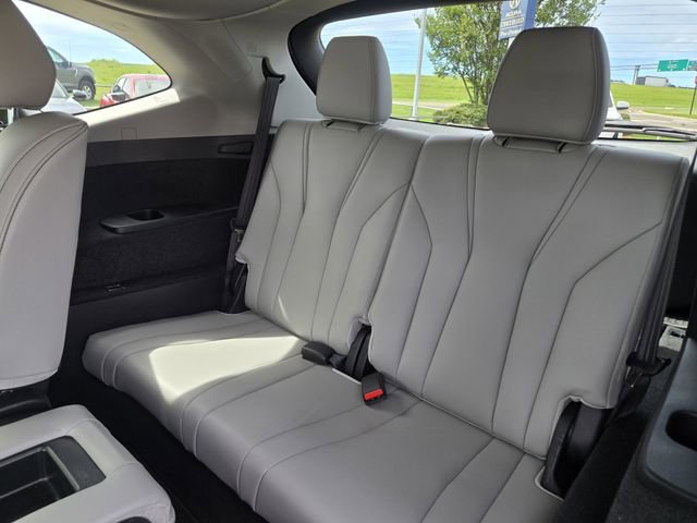 Used 2023 Acura MDX FWD w/ Technology Package image 12