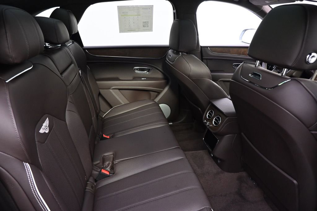 Used 2023 Bentley Bentayga image 19