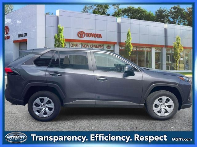 Used 2025 Toyota RAV4 LE image 5