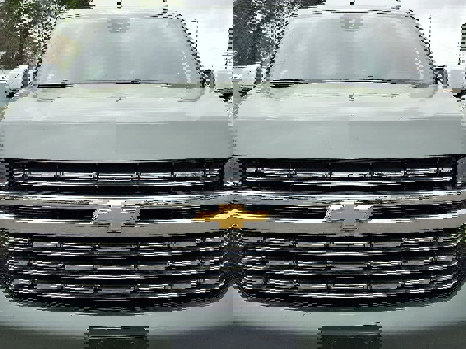 Used 2023 Chevrolet Suburban Premier AWD/4WD image 35