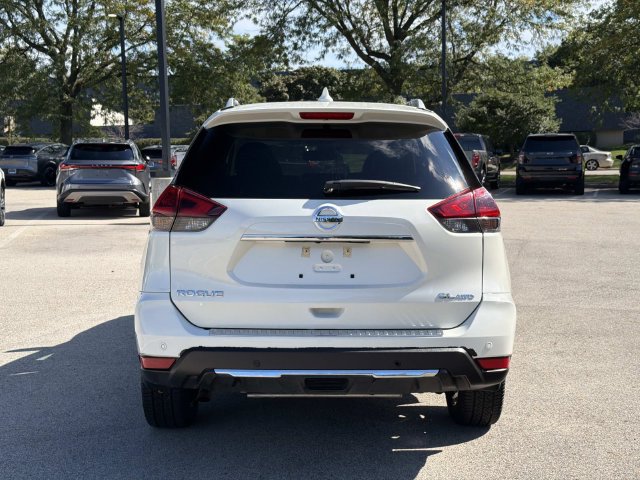 Used 2019 Nissan Rogue SL w/ Premium Package AWD/4WD image 6