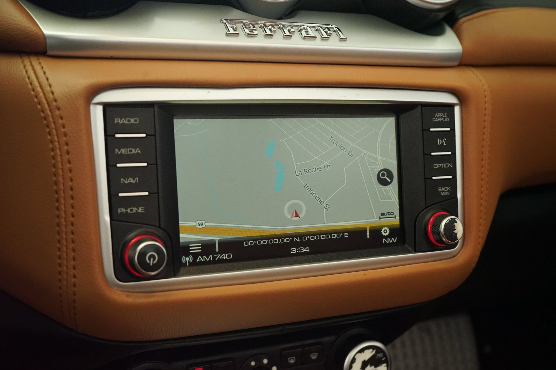 Used 2016 Ferrari California T RWD image 13