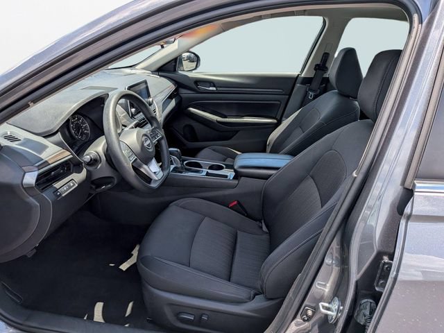 Used 2024 Nissan Altima 2.5 SV FWD image 18
