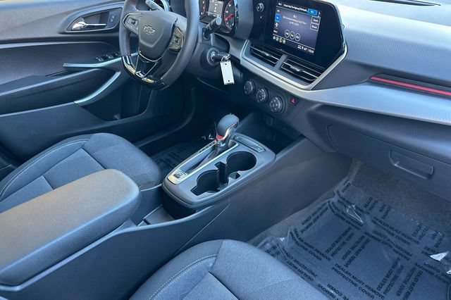 New 2026 Chevrolet Trax RS w/ Sunroof Package FWD image 23