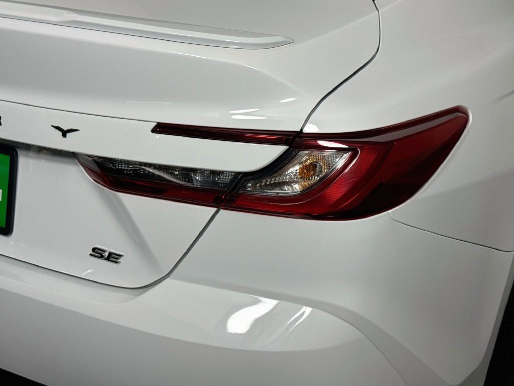 Used 2025 Toyota Camry SE FWD image 33