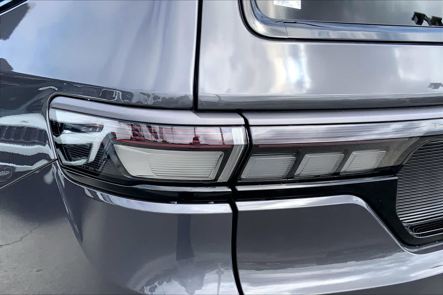 New 2026 Jeep Grand Wagoneer L Limited AWD/4WD image 11