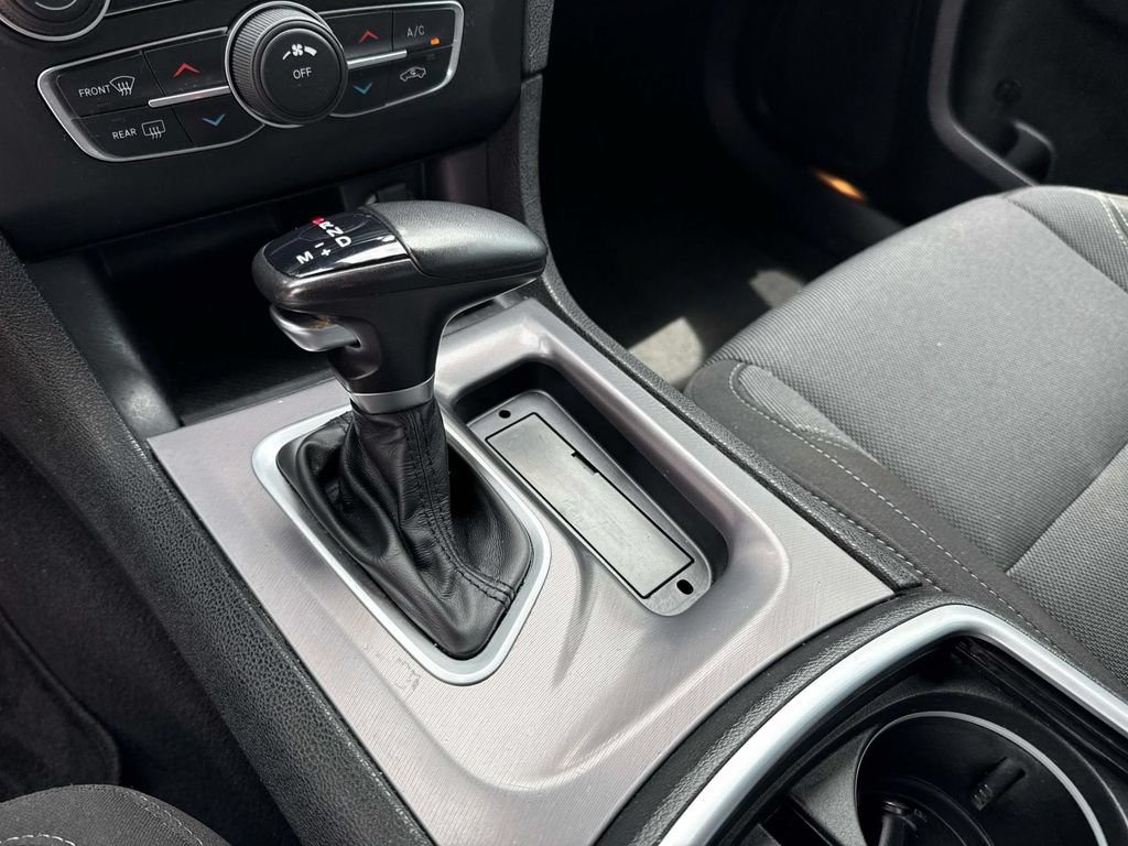 Used 2022 Dodge Charger SXT RWD image 26