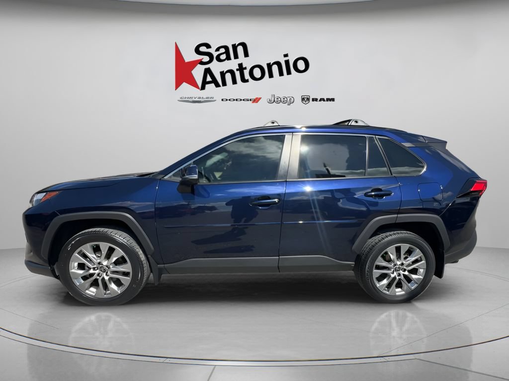 Used 2025 Toyota RAV4 XLE Premium FWD image 8