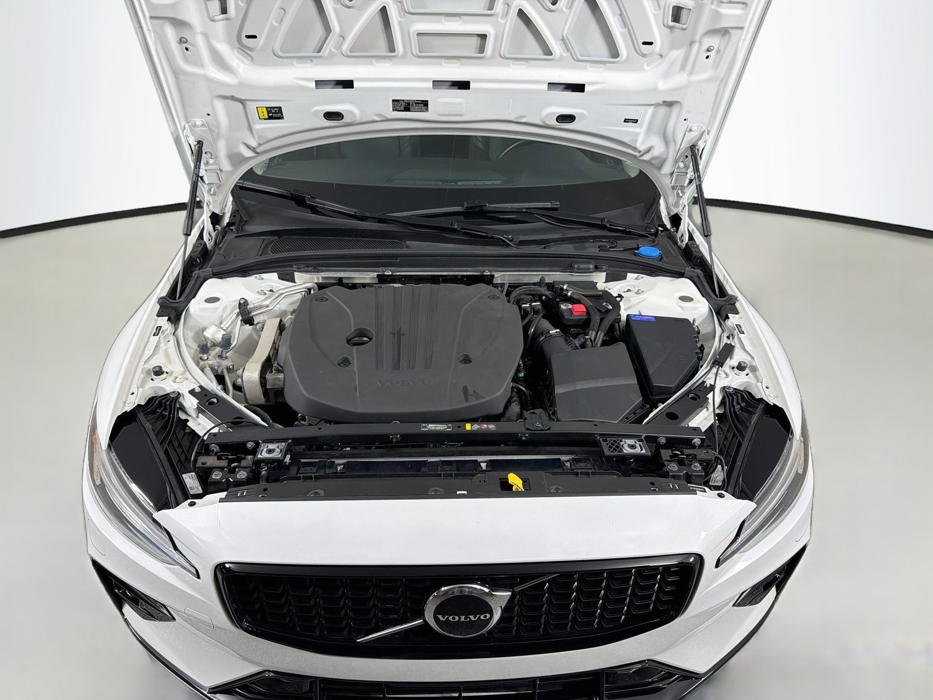 Certified 2024 Volvo S60 B5 Core w/ Climate Package AWD/4WD image 32