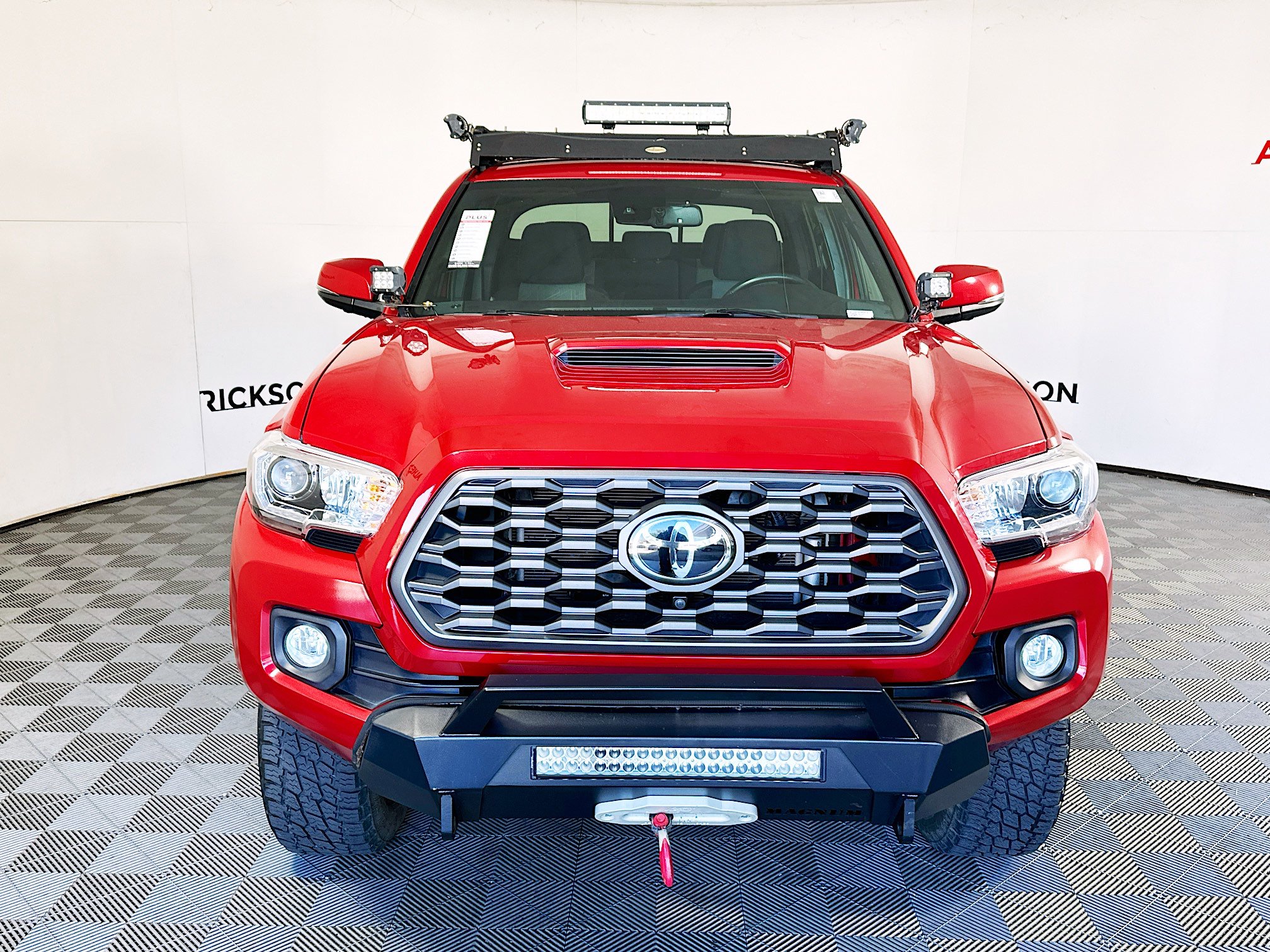 Used 2023 Toyota Tacoma TRD Sport w/ Advanced Technology Package image 8
