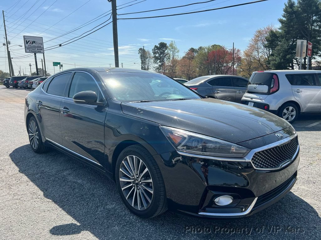 Used 2017 Kia Cadenza Premium FWD image 3