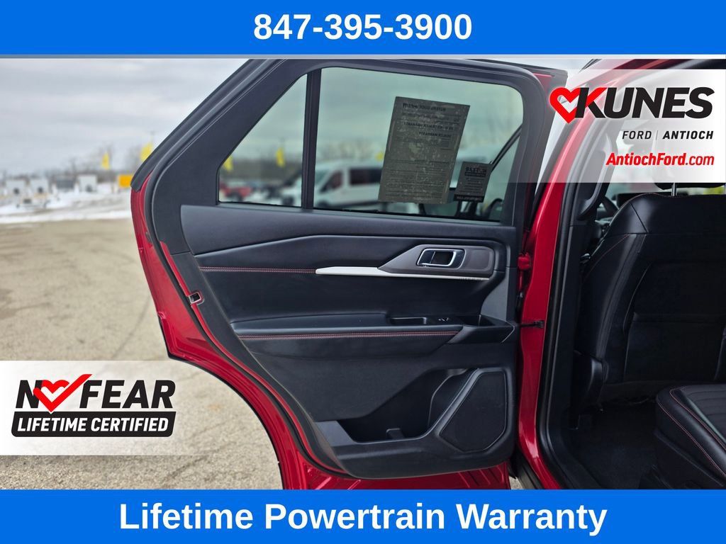 Used 2025 Ford Explorer ST-Line w/ ST-Line Street Pack image 20