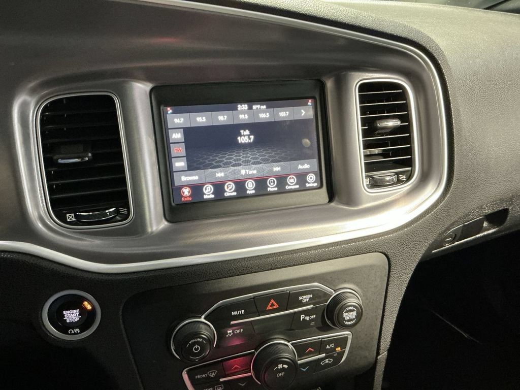 Used 2019 Dodge Charger SXT RWD image 19